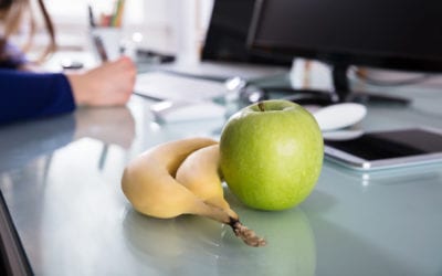 How to Help Hungry Employees Snack Healthy After the New Year